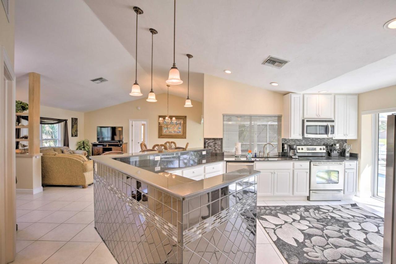 Canalfront Home With Private Saltwater Pool! Marco Island Eksteriør bilde